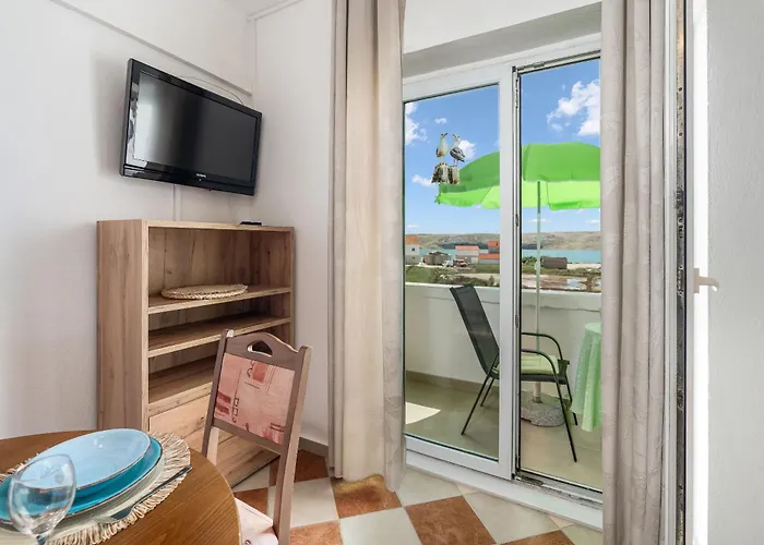 Don 아파트 Dinjiška