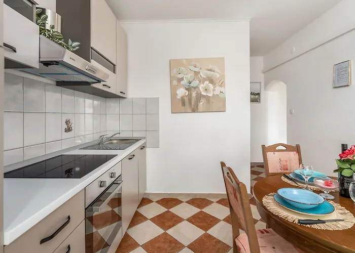 Don 아파트 Dinjiška