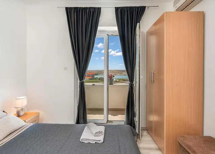 아파트 Don Dinjiška