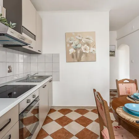 Don Apartamento Dinjiška