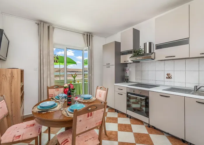 Don Апартаменты Dinjiska